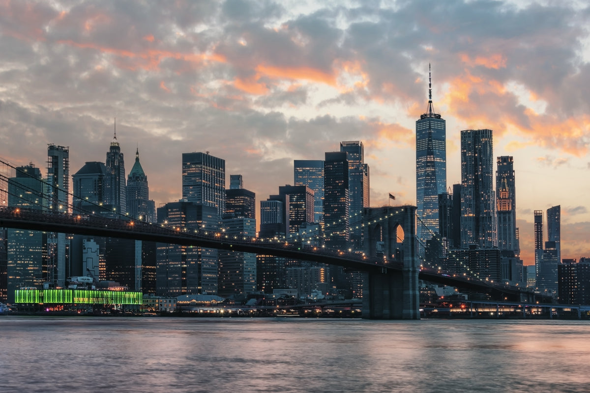 New York In The Evening Wall Mural in your room — zoomed