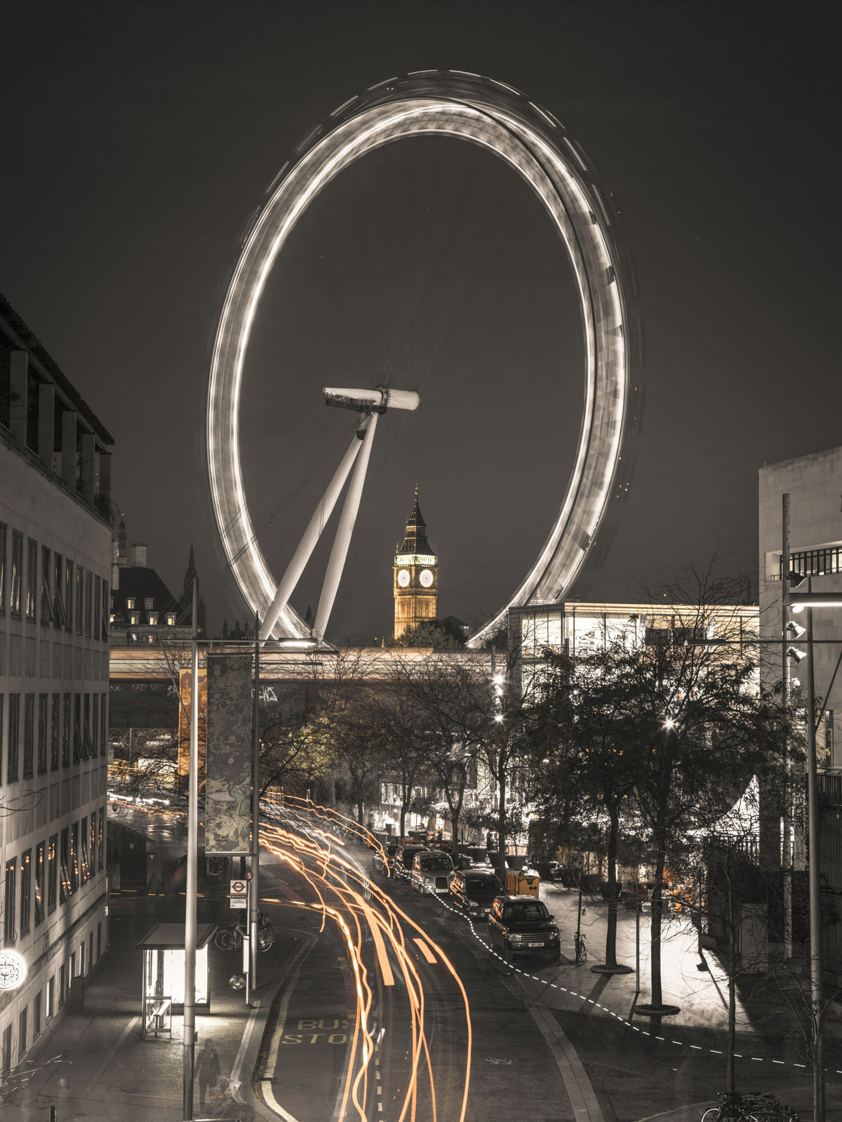 Big Ben & The Thames Wheel Wall Mural in your room — zoomed