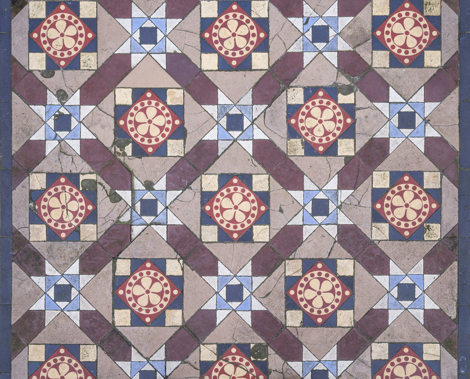Victorian Geometric Floral Medallion Wall Mural