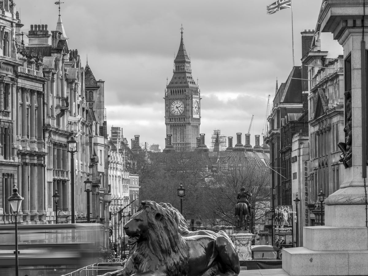 Classic British Capital View Wall Mural in your room — zoomed