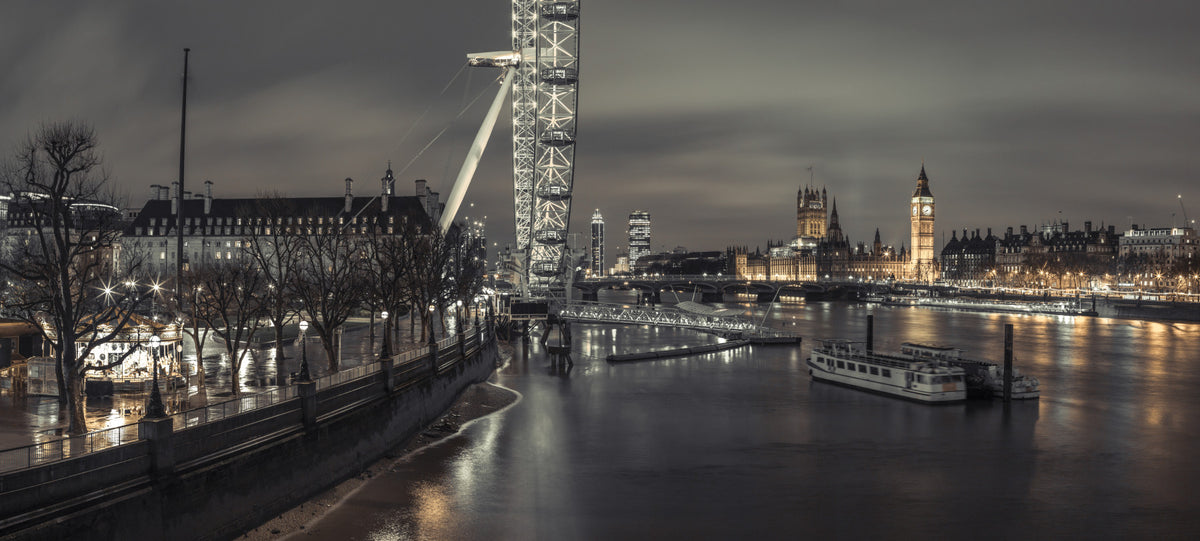Thames Twilight Cityscape Wall Mural in your room — zoomed