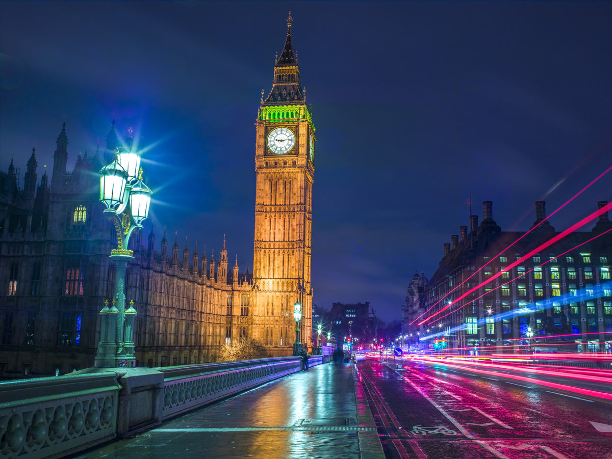 London Metropolitan Glow Wall Mural in your room — zoomed