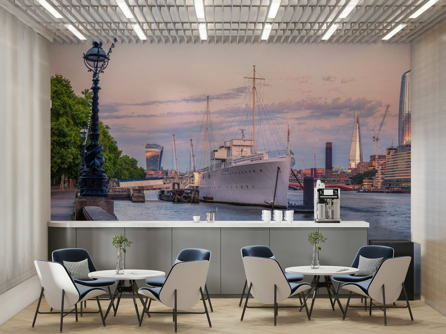 Thames River wall mural with landmarks

