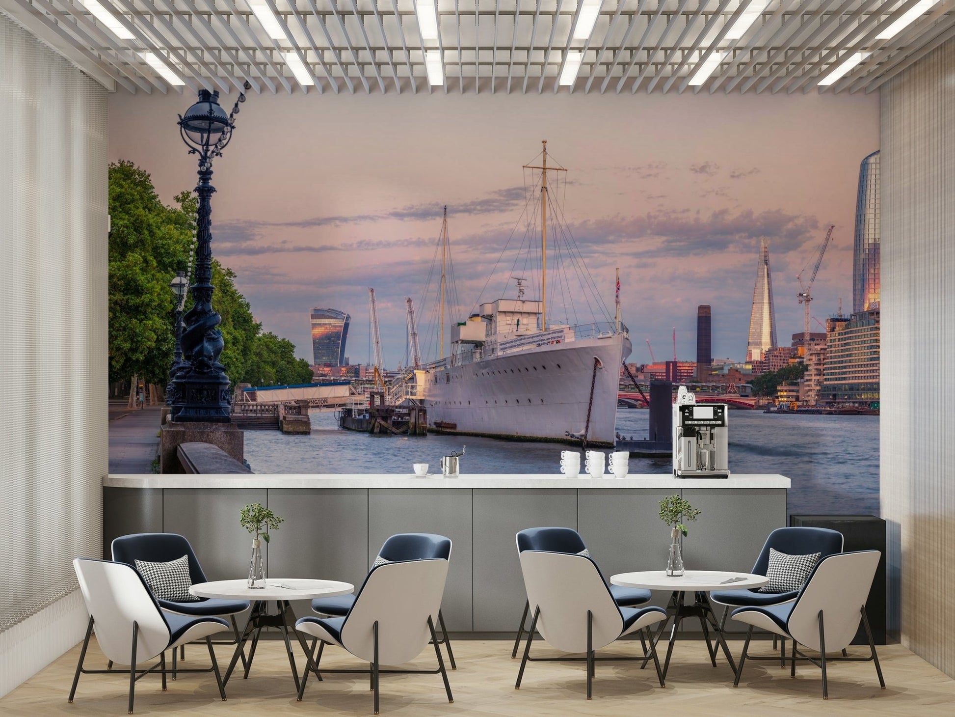 Thames River wall mural with landmarks

