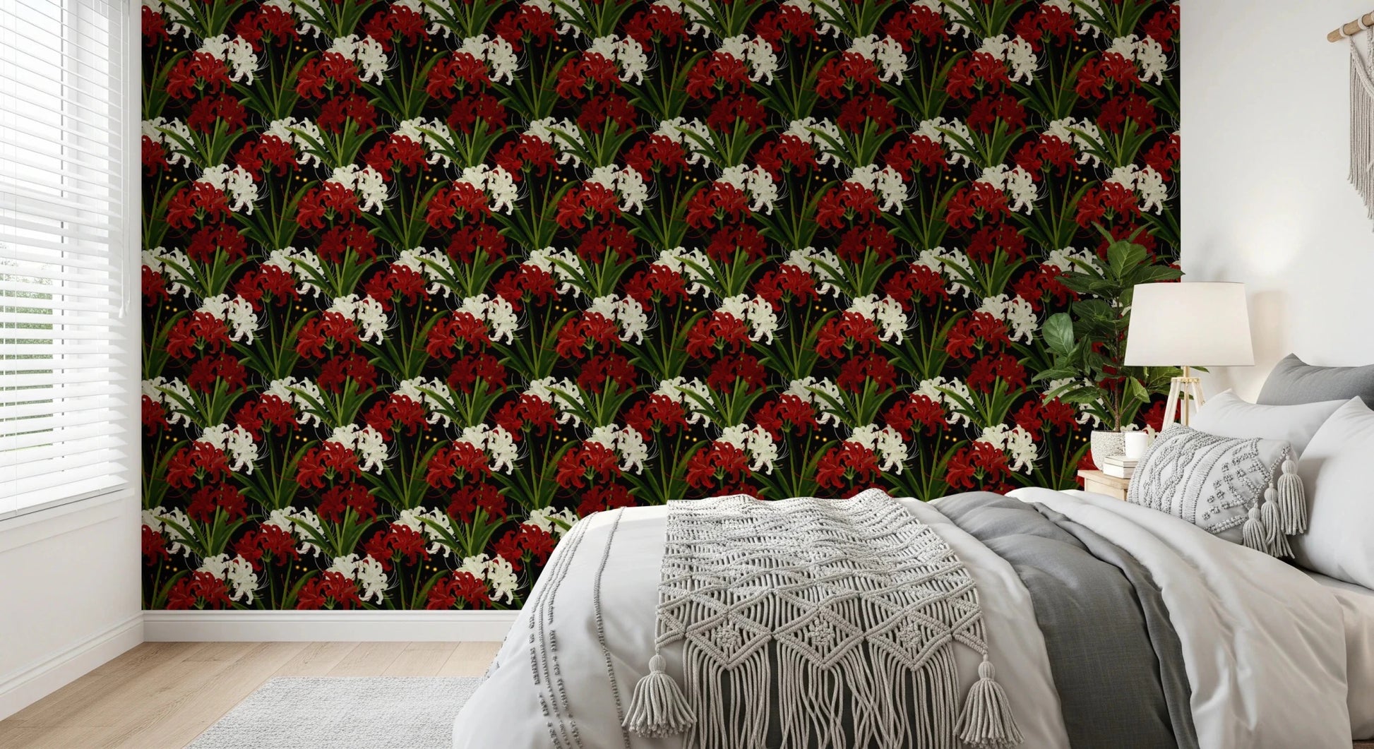 Moody floral wallpaper featuring Lycoris Radiata.