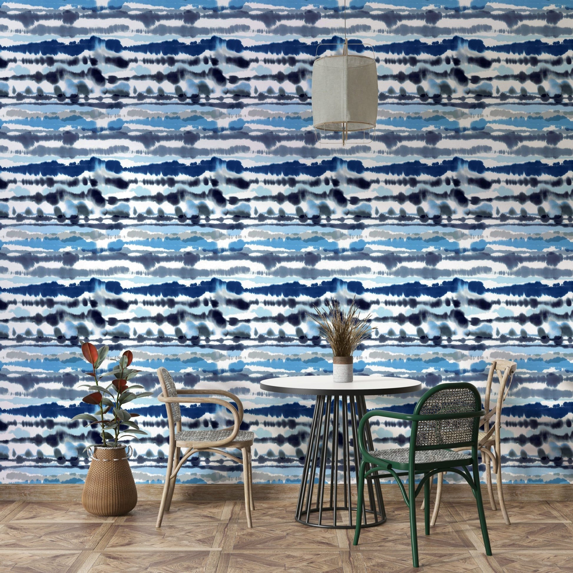 Sea-inspired stripe wall design

