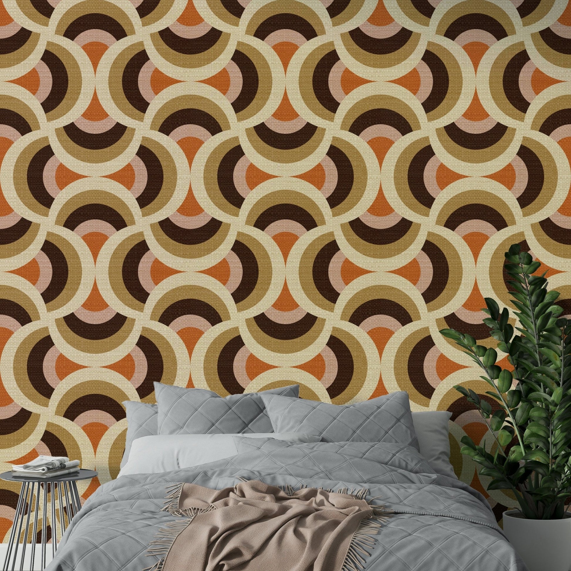Stylish circle motif mural
