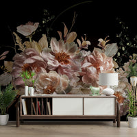 Blooming flowers mural with a nocturnal vibe


