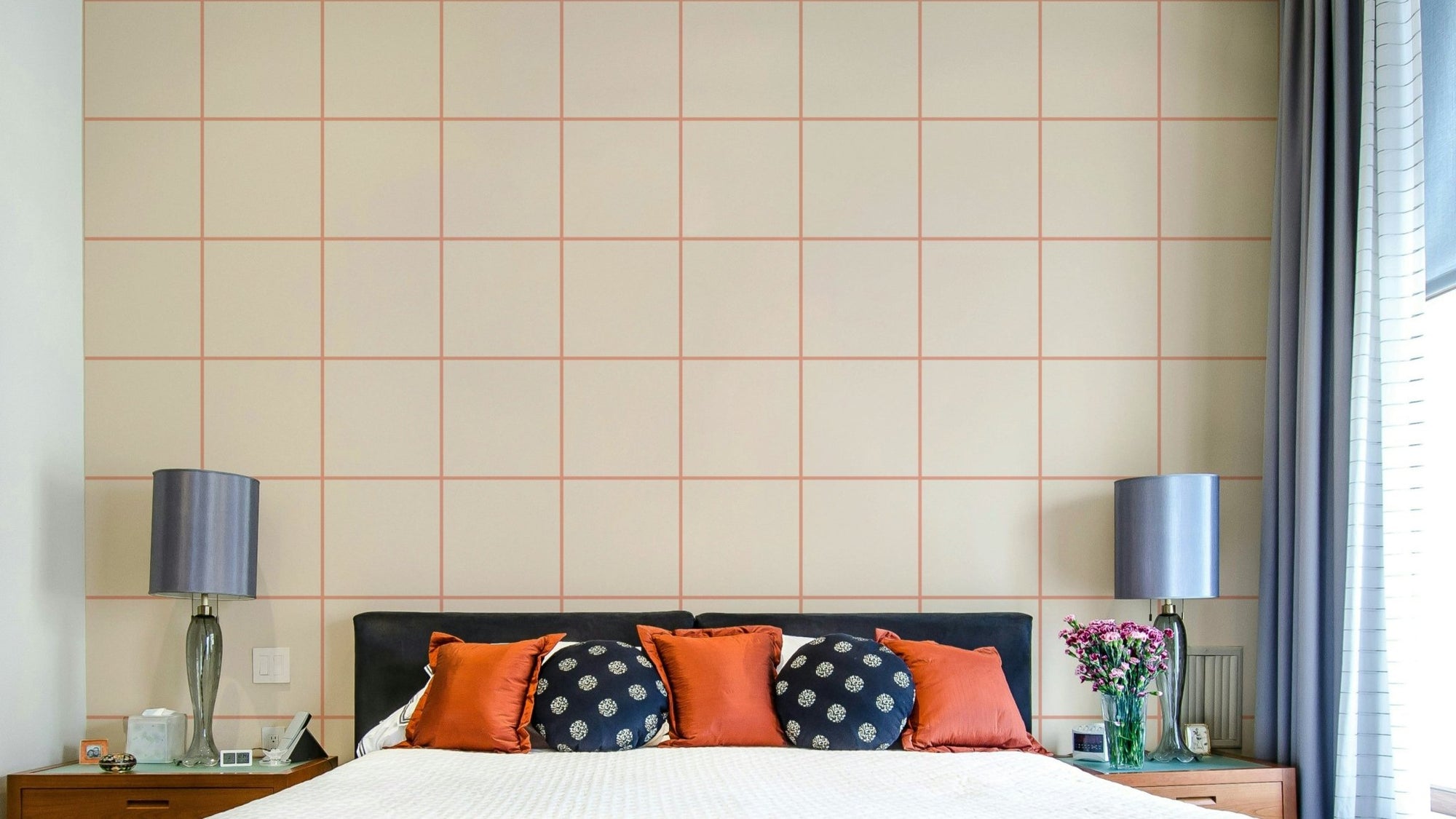 Coral rose design on white grid wallpaper
 GD818
