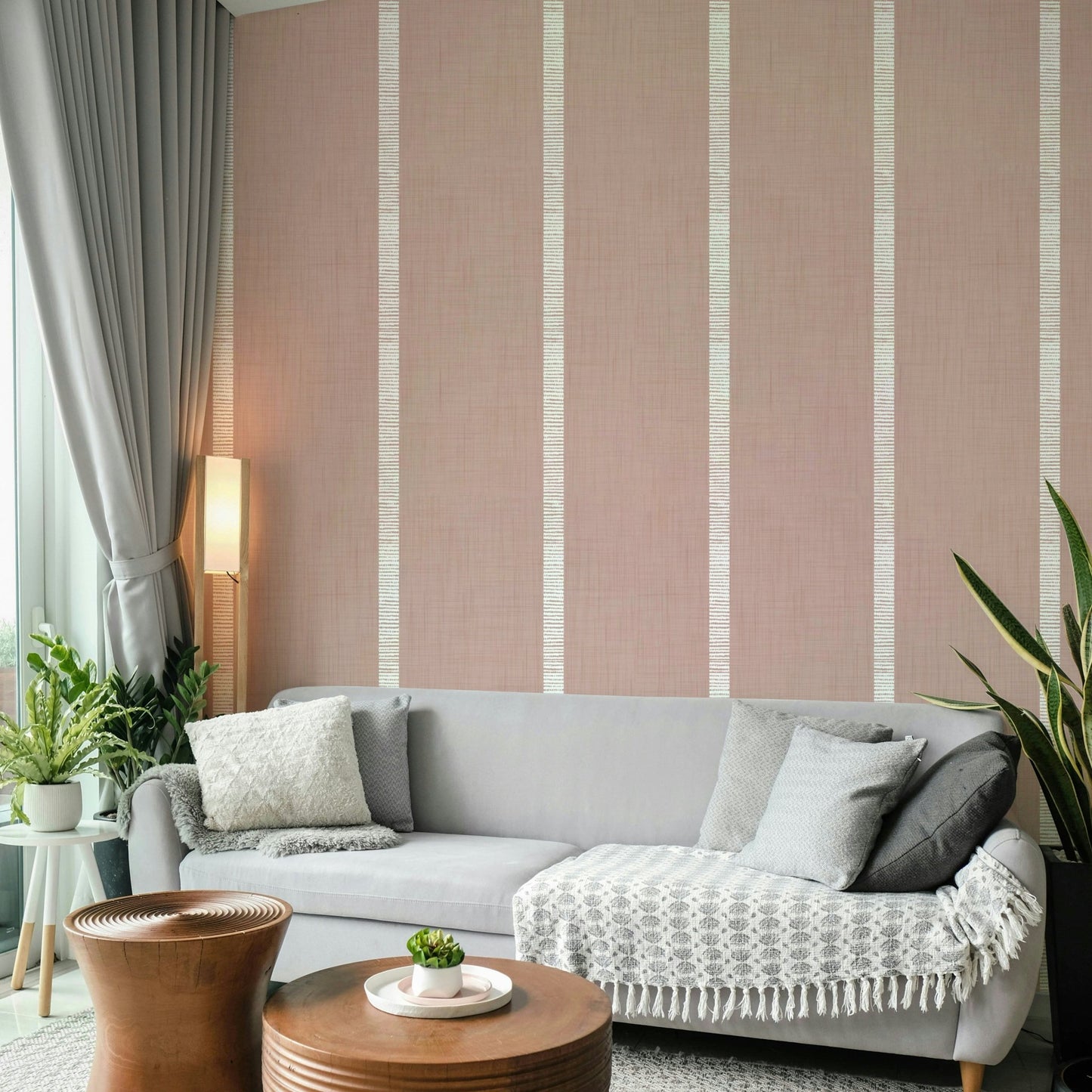 Mauve wallpaper with stripes

