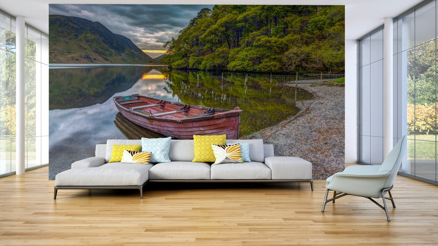 The composition is balanced, with the boat as a focal point.

