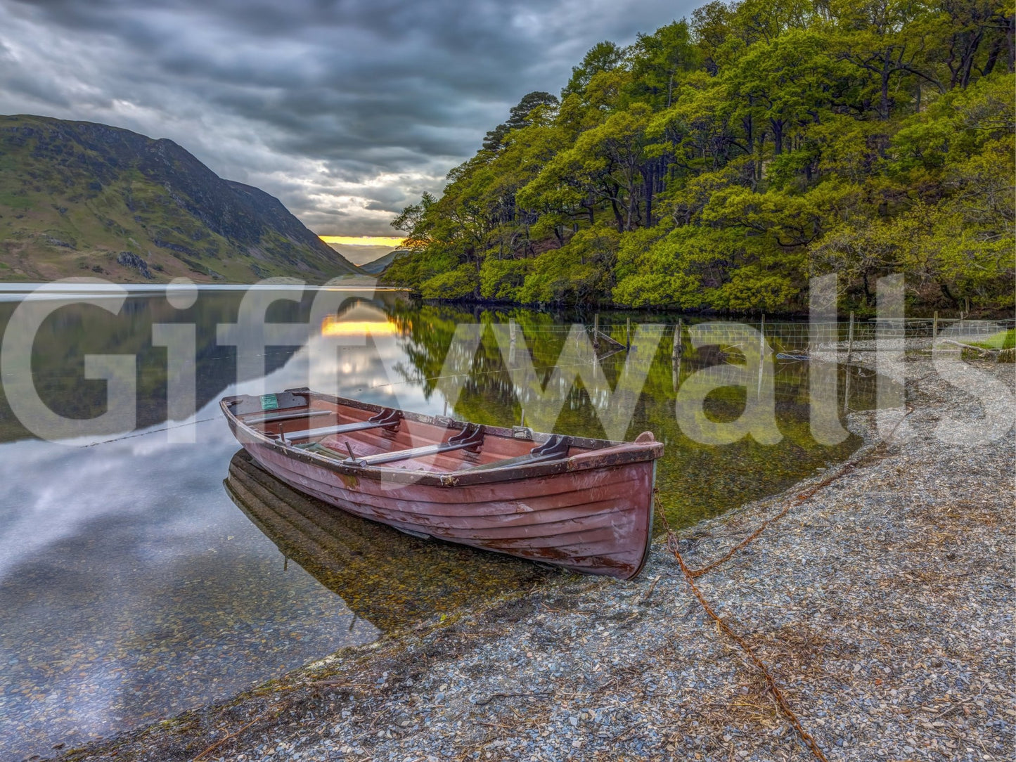 The design has a beautiful, natural aesthetic.

