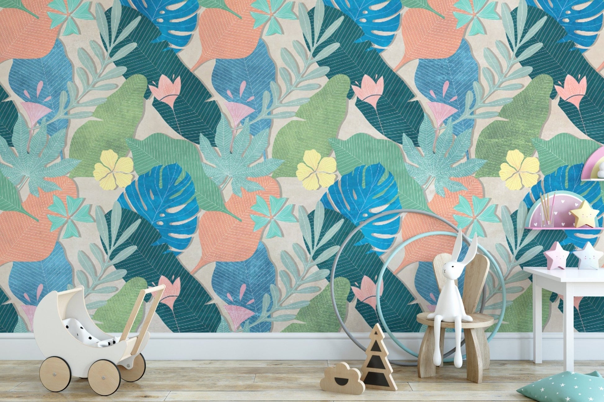 Leaf Pattern Wallpaper for Home Interiors
