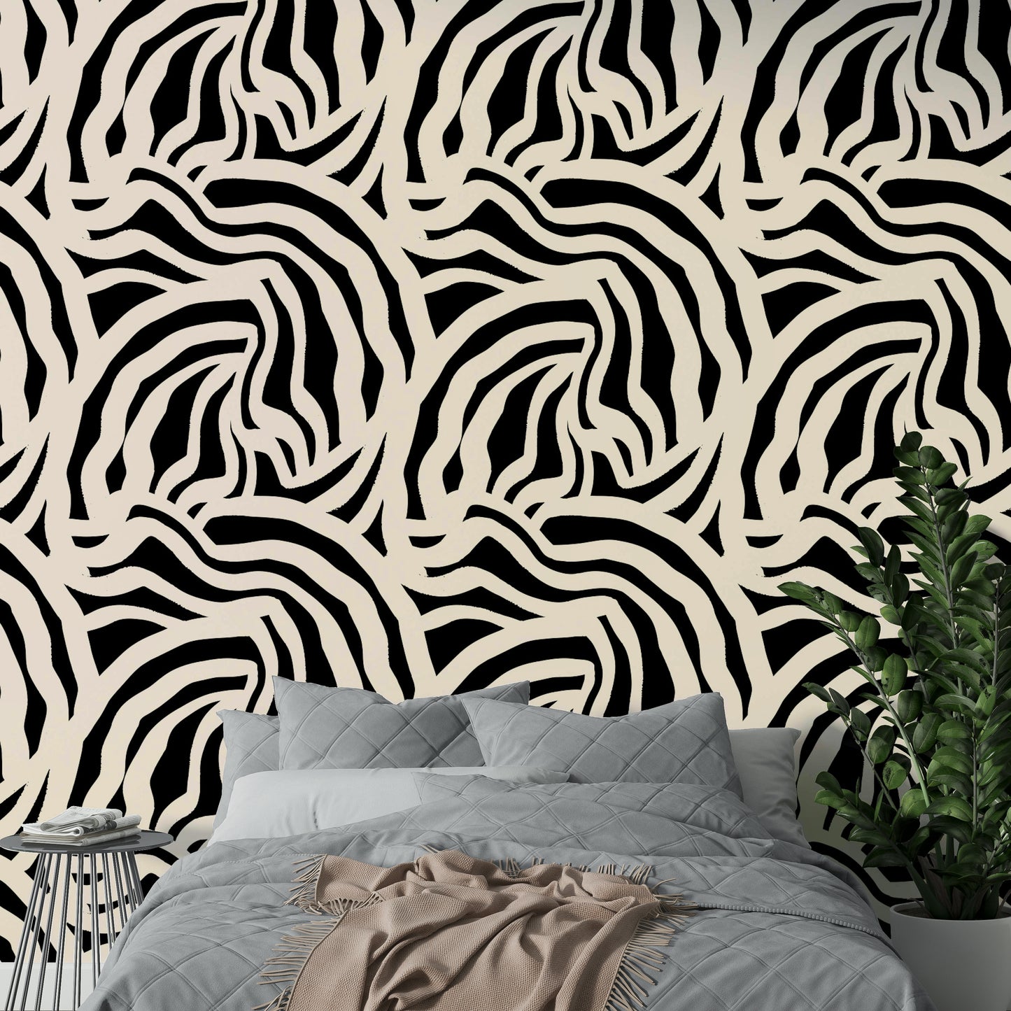 Painted wavy lines wallpaper on a living room wall

