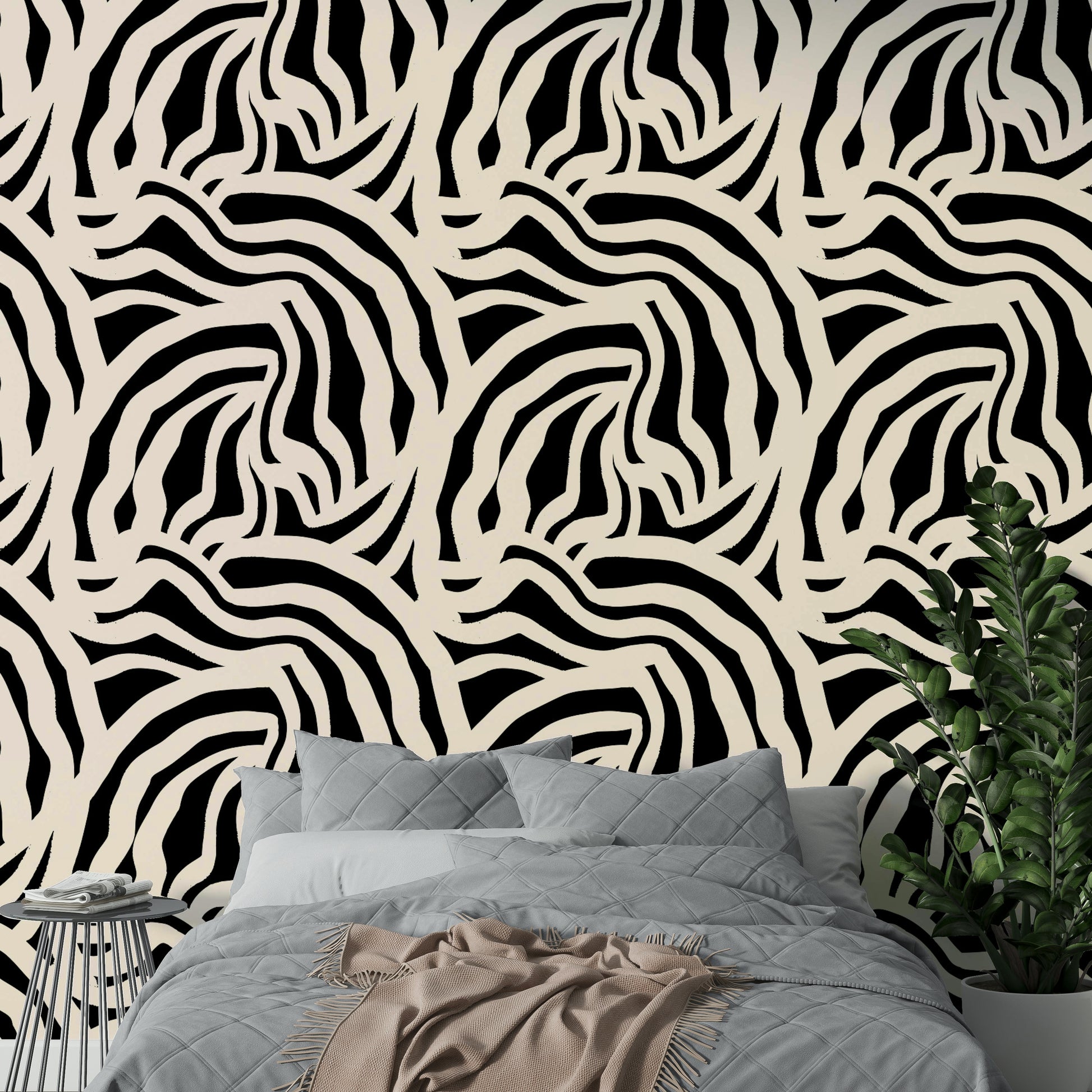 Painted wavy lines wallpaper on a living room wall

