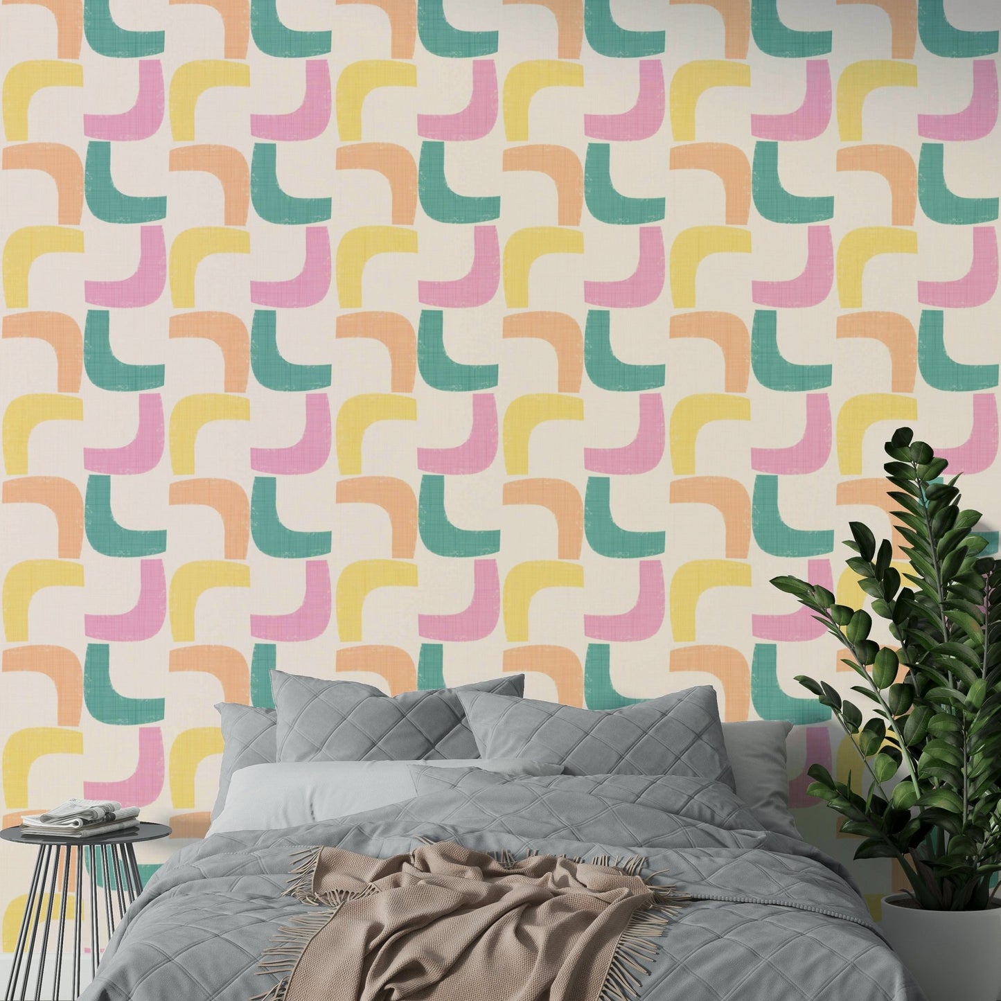 Mid-century modern boomerang wallpaper in pastel shades

