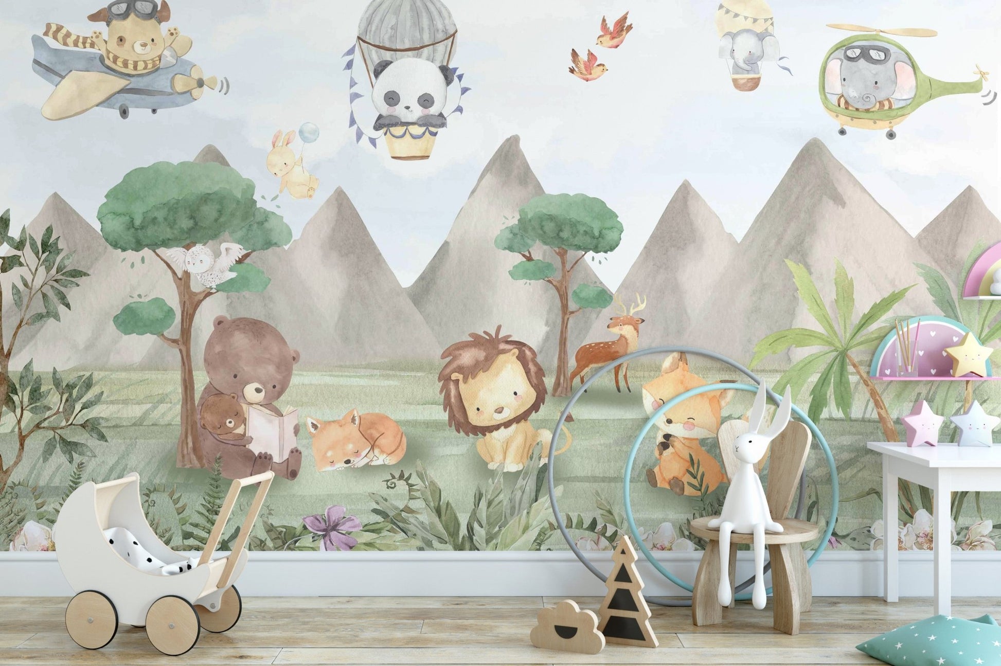 Playful forest animals wallpaper scene, C109