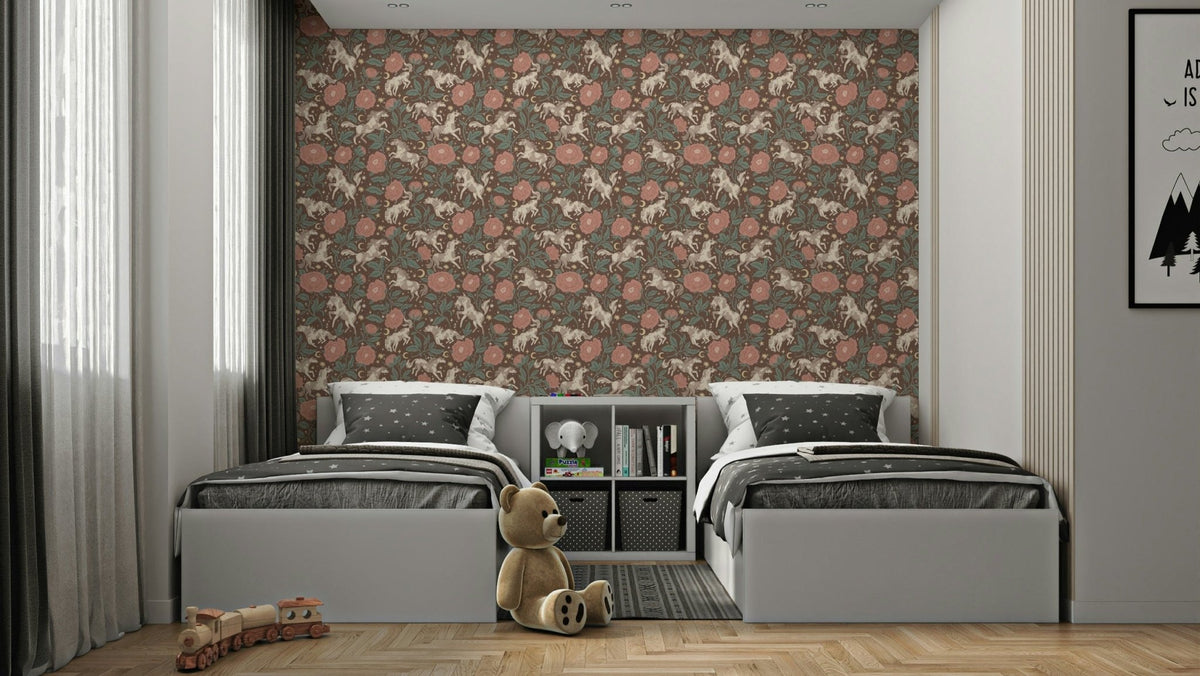 Warm pony and flower wallpaper close-up
 GD657
