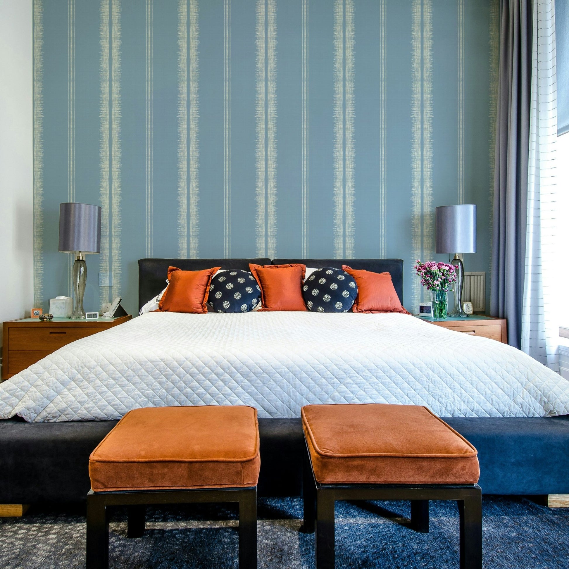 Mural wallpaper with a soft coastal vibe and simple design, GD2334