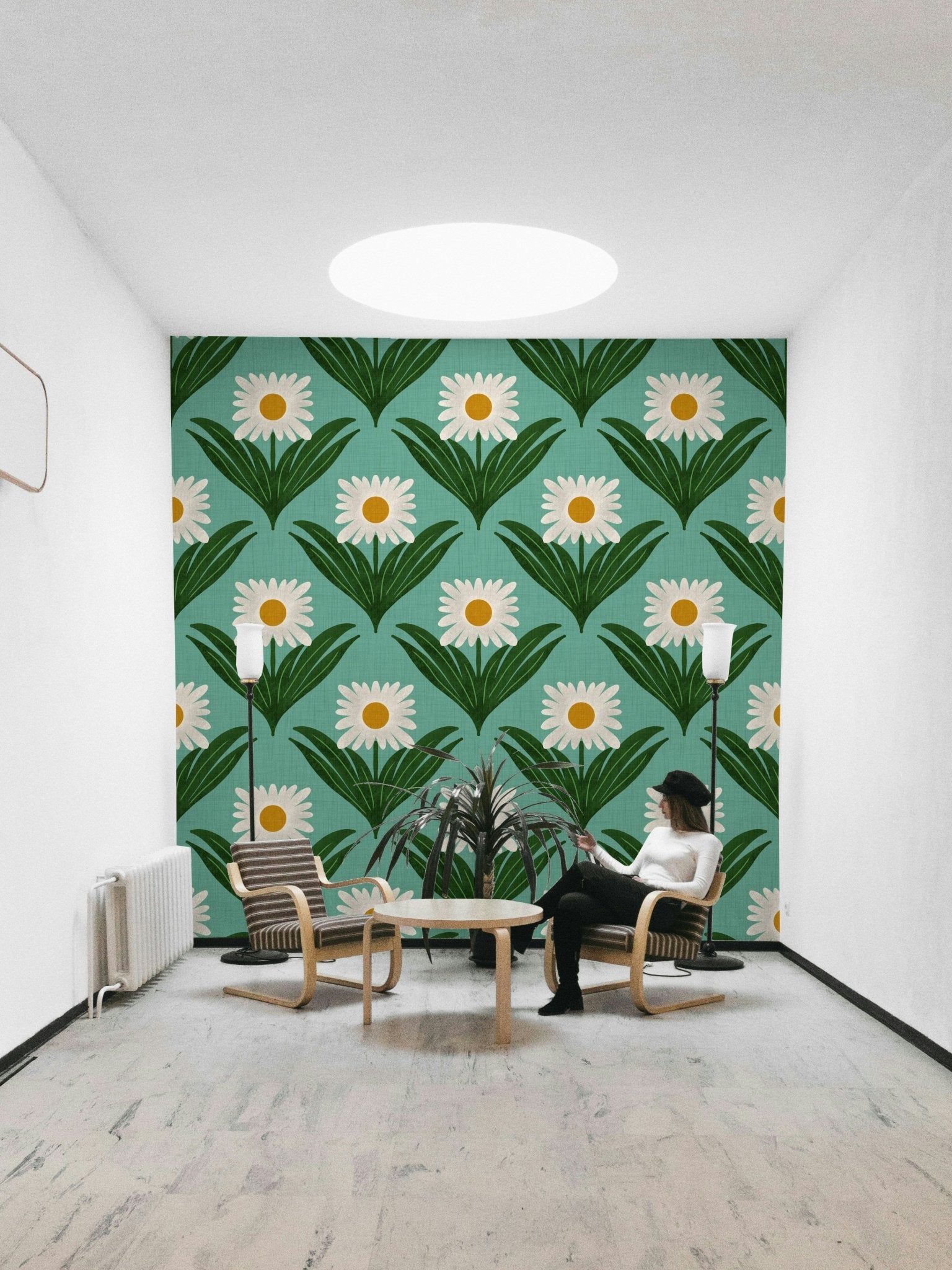 Features stylized daisy floral motifs.
