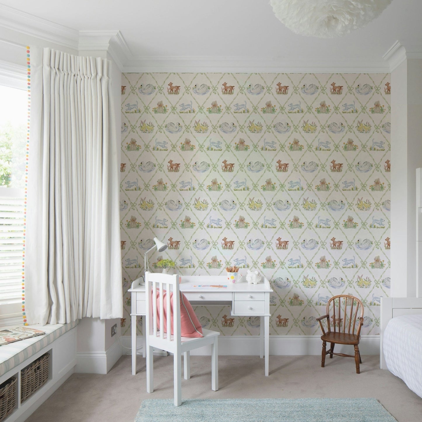 Playful animal designs on wall mural, GD992