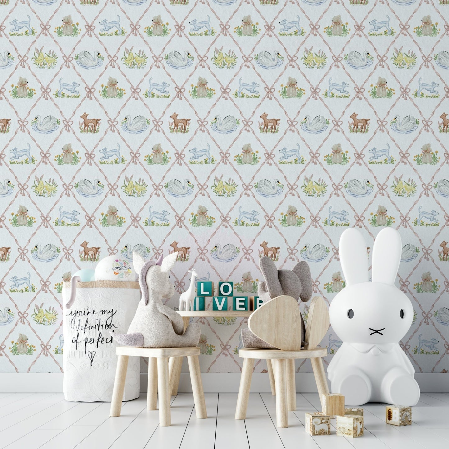 Easy-apply mural wallpaper
