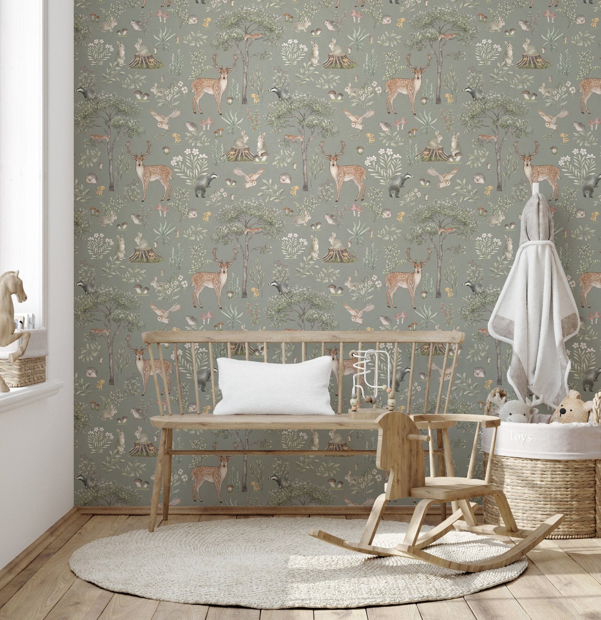 Hand-drawn wildlife wallpaper in green
