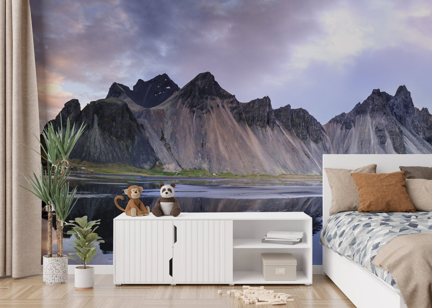 Iceland-Inspired Wall Mural B213