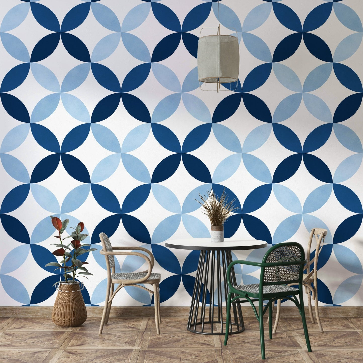 A close-up shot of the petal shapes on the wallpaper.

