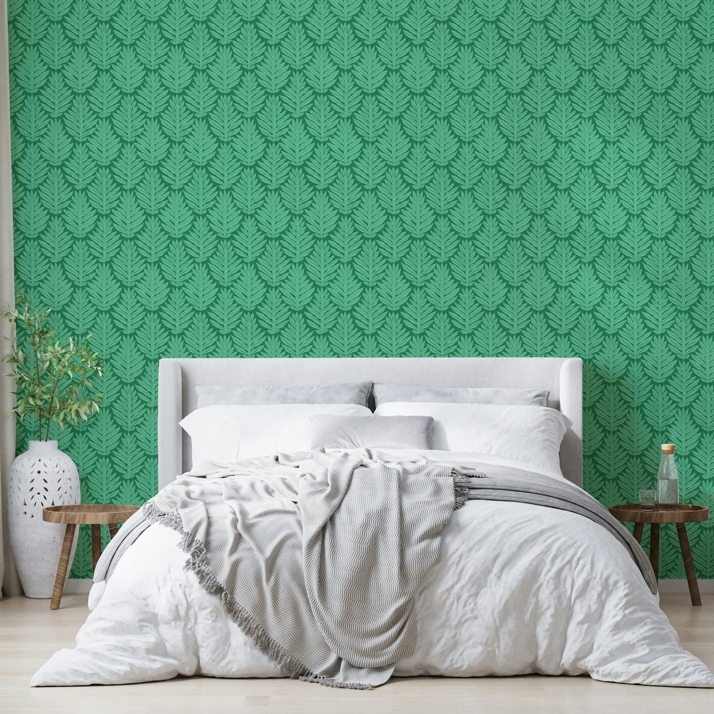 Elegant jungle-inspired wallpaper texture

