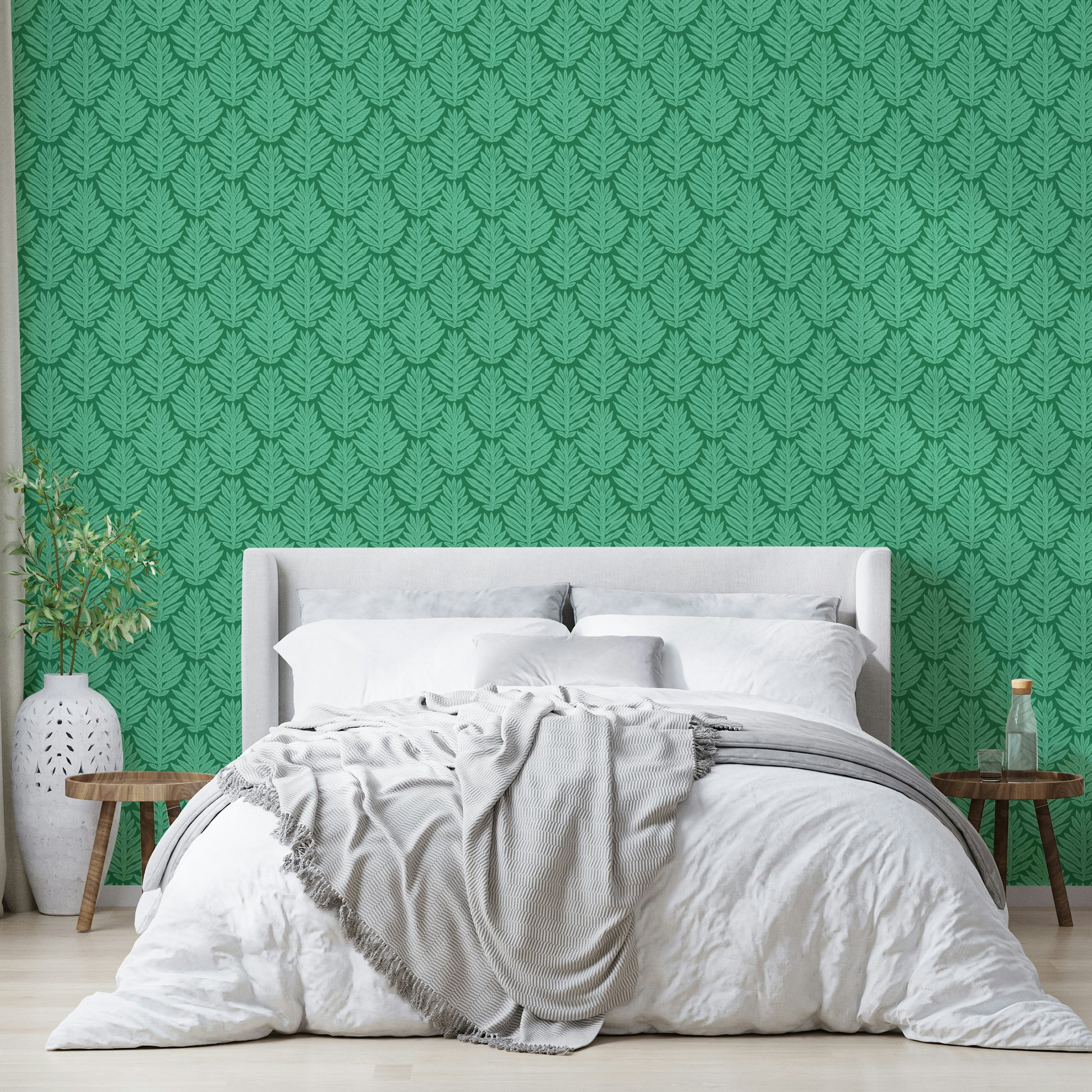 Elegant jungle-inspired wallpaper texture

