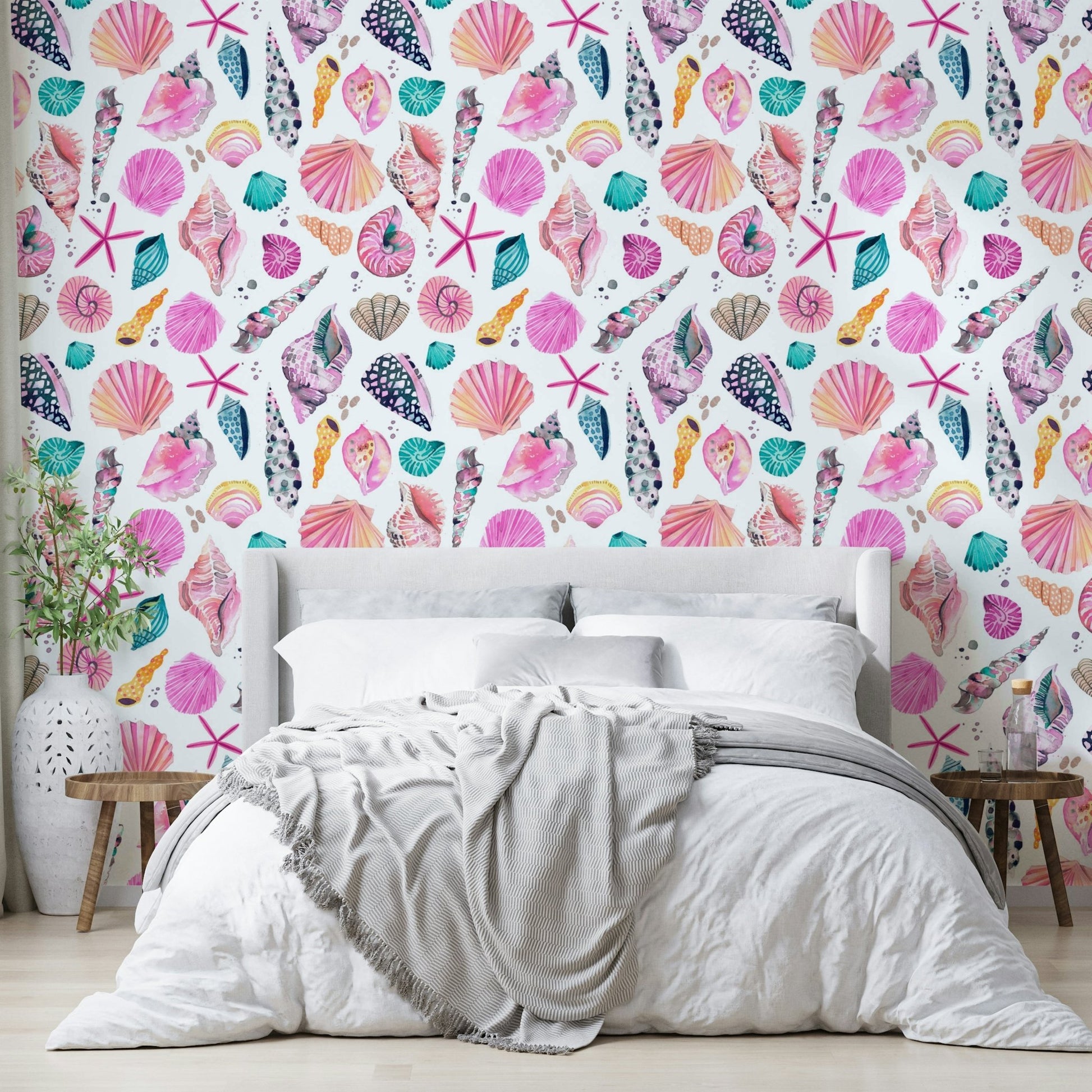 Pink sea shells coastal wallpaper with marine motifs, GD1297