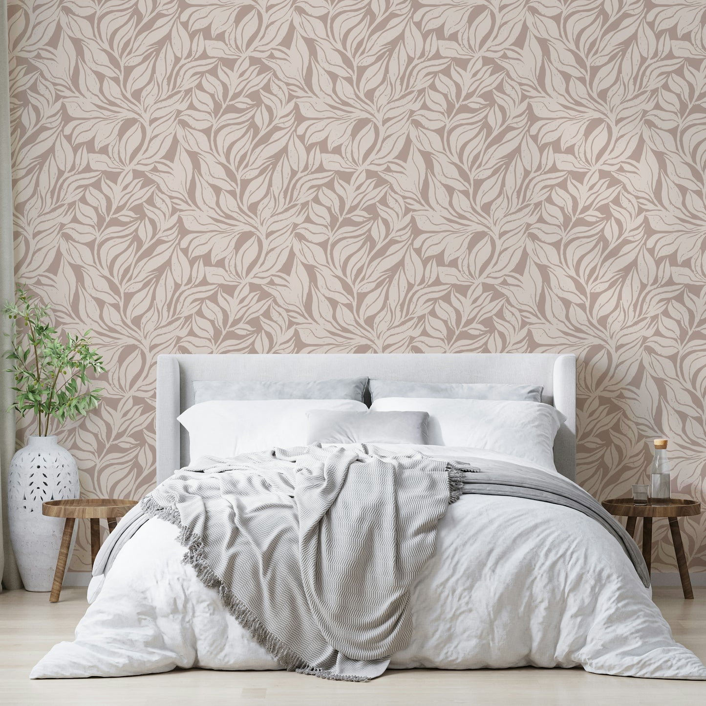 Elegant botanical wallpaper with lush greenery.

