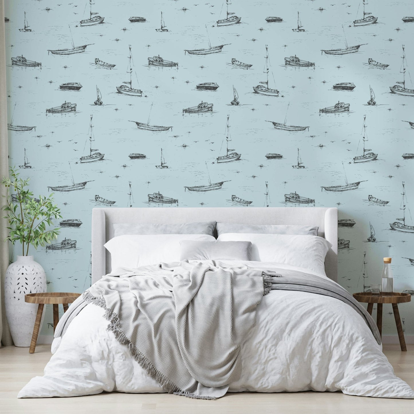 A bathroom decorated with sailboat wallpaper, GD4418