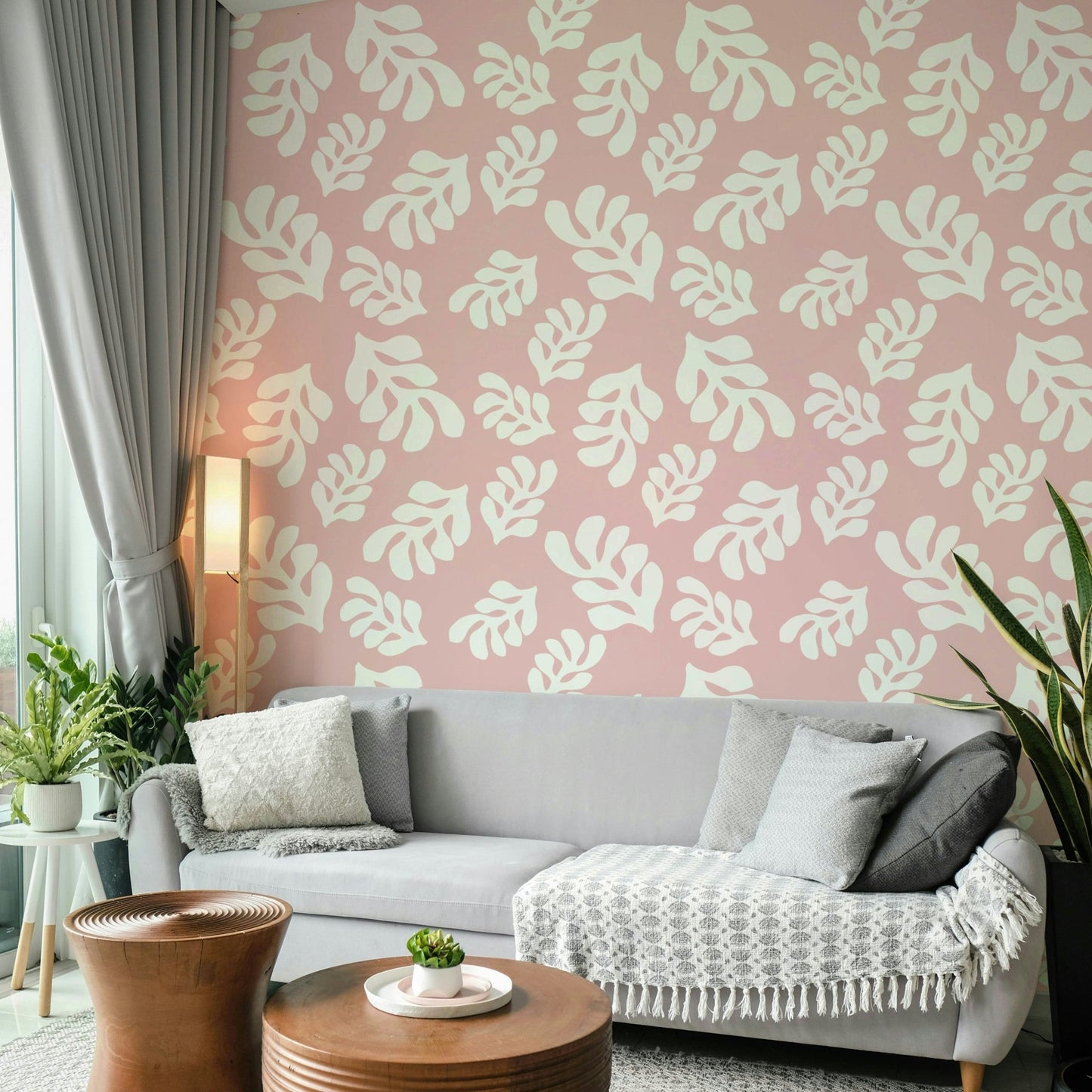A detailed shot of the leaf design on the wallpaper. GD3386

