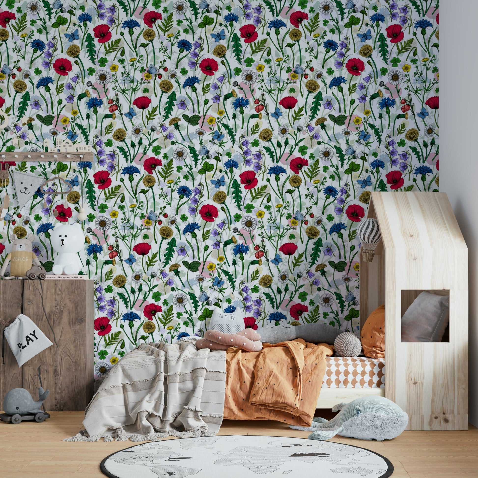 Nature-inspired wallpaper with dreamy summer bloom pattern.

