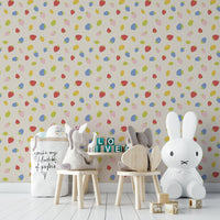 Fresh berry-themed wallpaper for kids’ spaces

