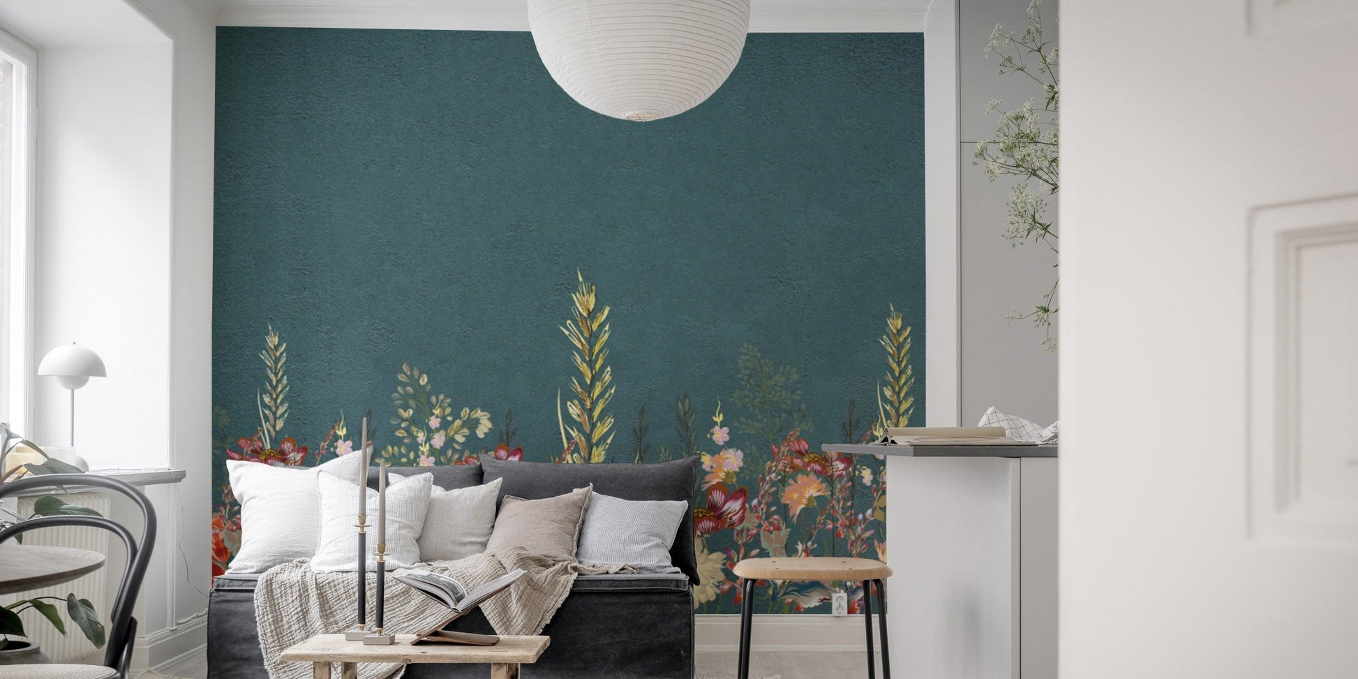 Nature-inspired teal floral wall décor
