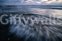 A detail of the brushstrokes and tones in the design.