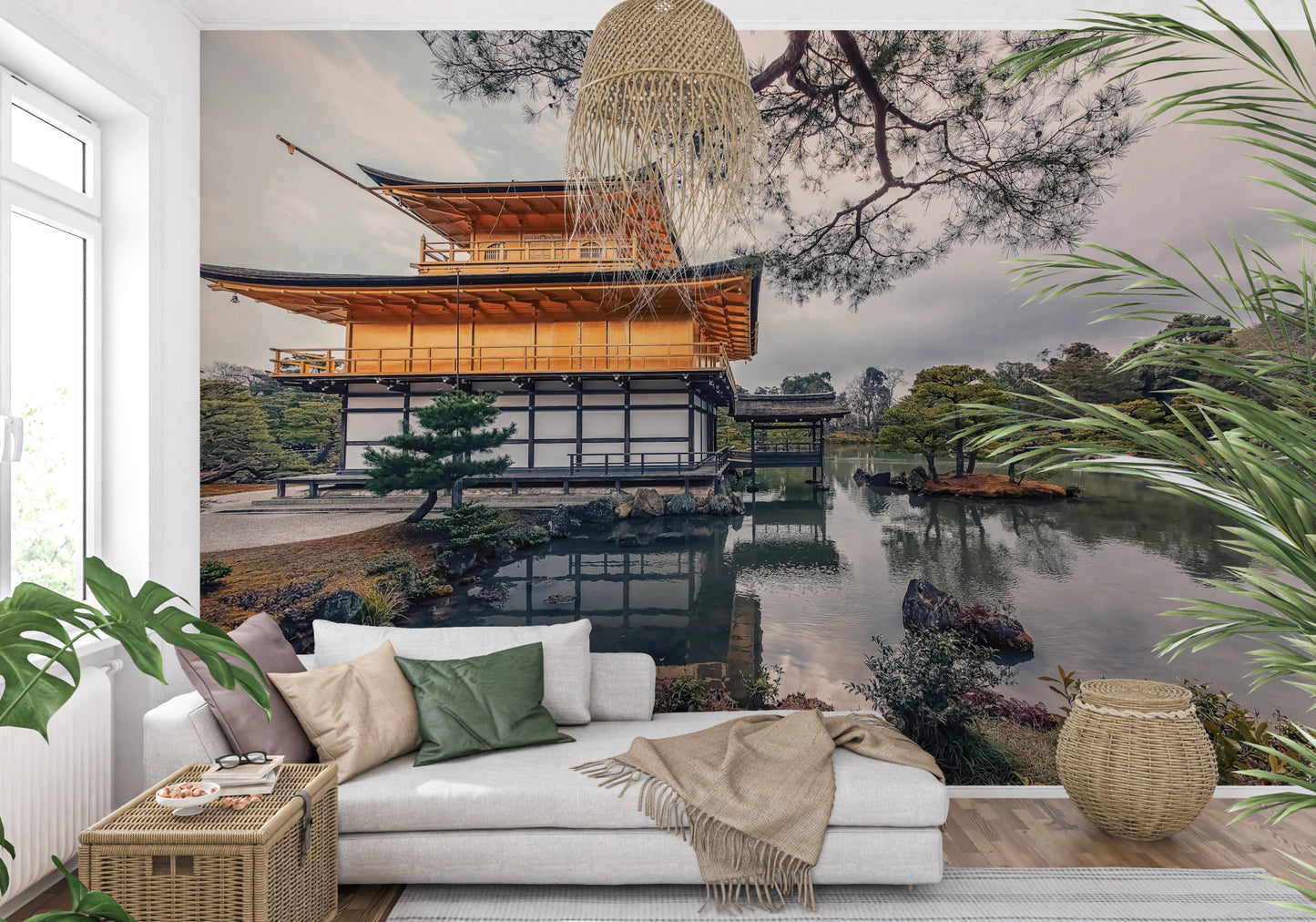 Tranquil Escape Wallpaper: Golden Pavilion Kyoto