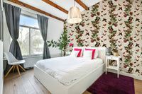 Lively tropical print wallpaper for living rooms

