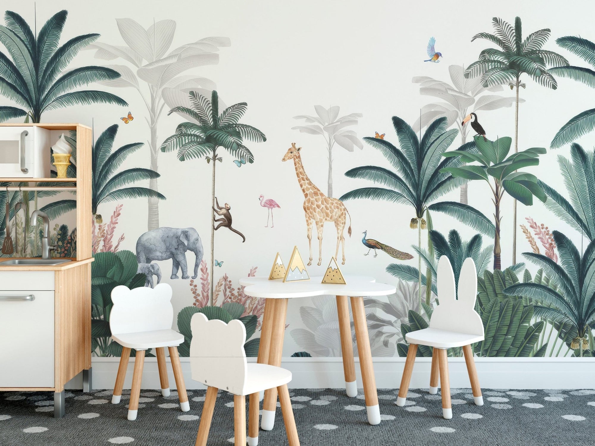 Lush tropical safari mural with vibrant wildlife, C86