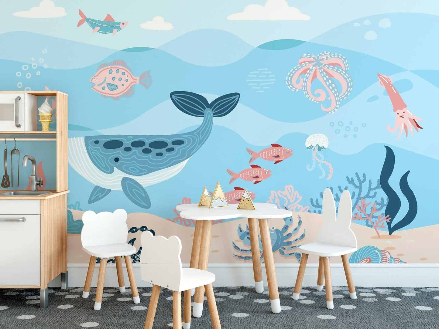 Stunning Underwater Fish Wallpaper for Interiors
