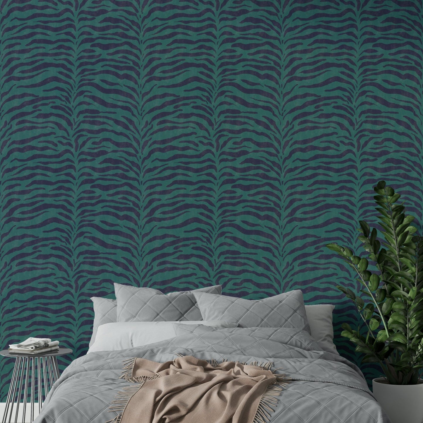 The design has a layered, vertical feel. GD3725

