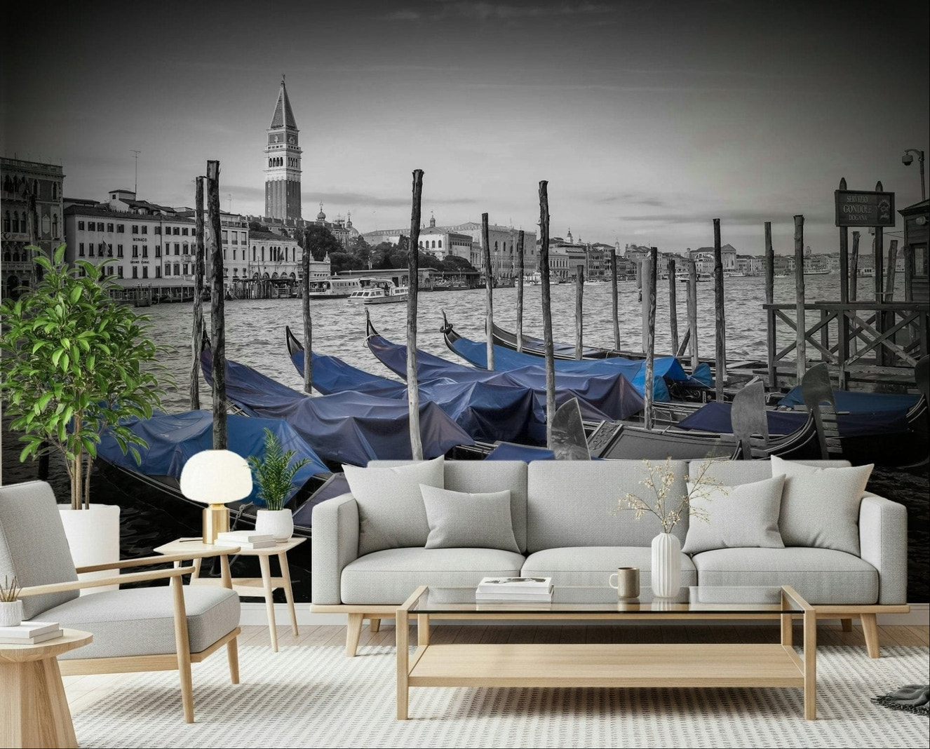 Historic Italian architecture wallpaper featuring the famous bell tower and waterway.