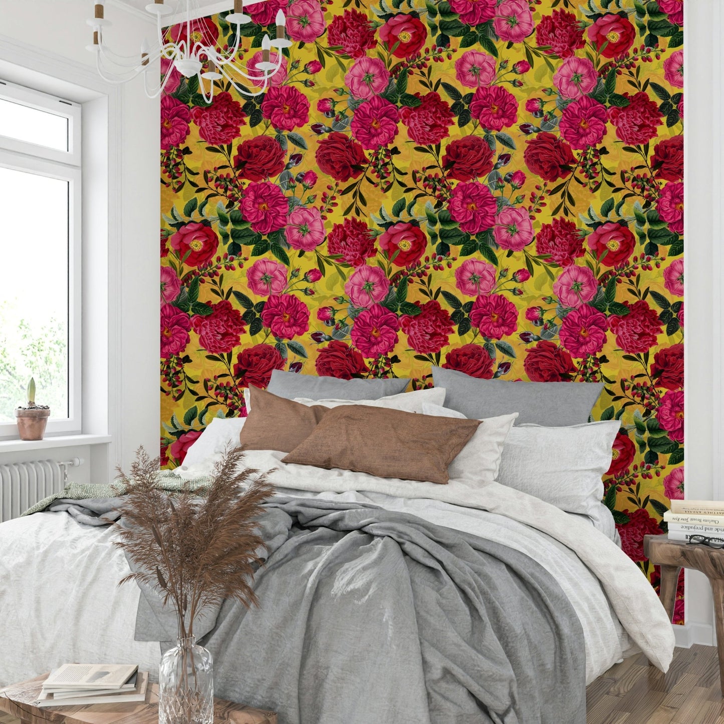 Bright and colorful vintage roses wallpaper for walls.

