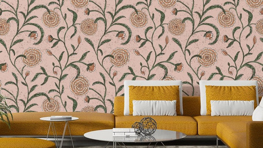 Delicate floral trail design
