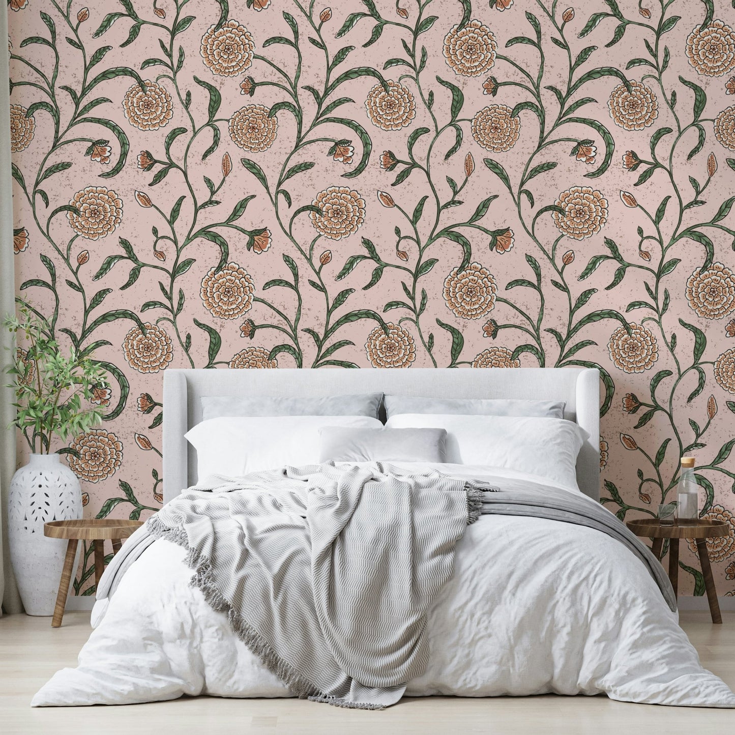 Elegant floral wallcovering
