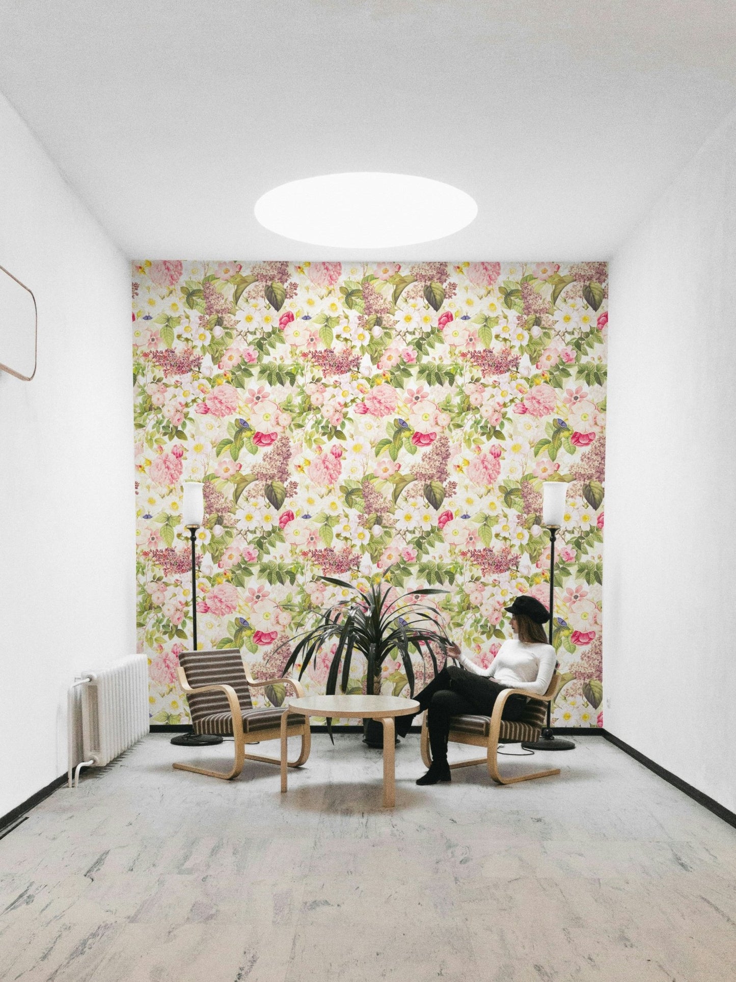 Antique garden wallpaper with pastel flowers, GD1351