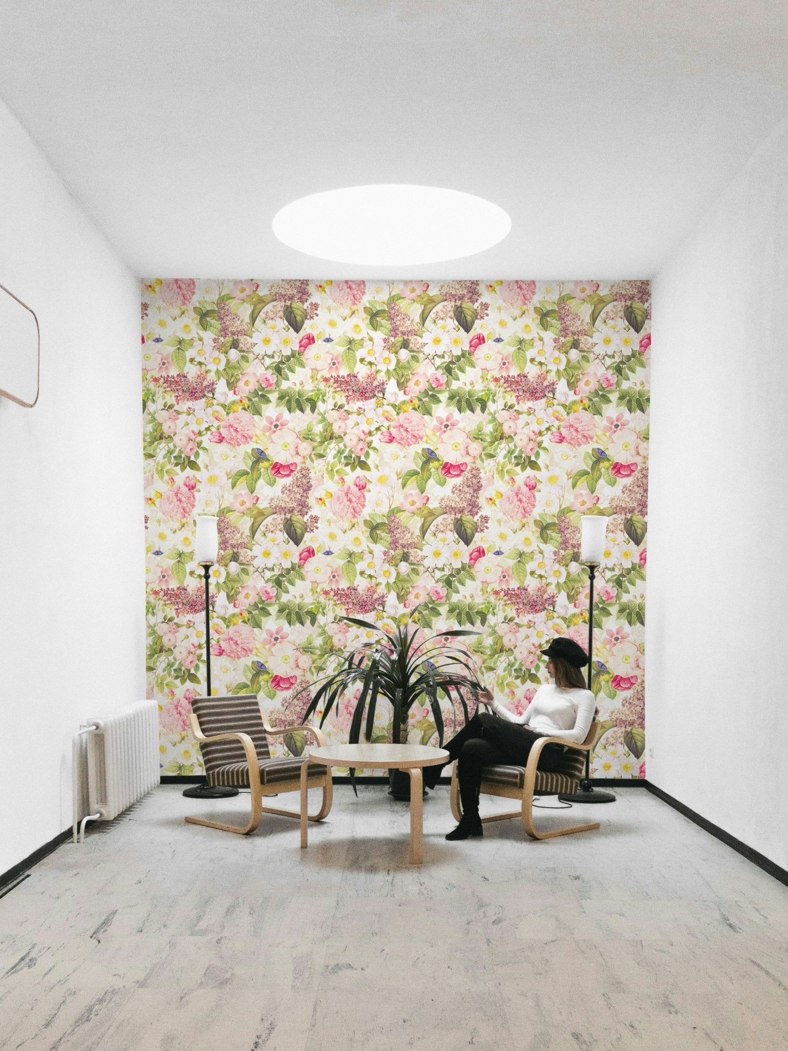 Antique garden wallpaper with pastel flowers, GD1351